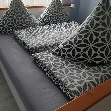 Apartment Direkt Am Mucheln